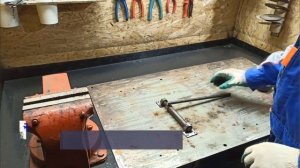 Доводчик дверей своими руками  Самодельный доводчик Отличная идея из пружины