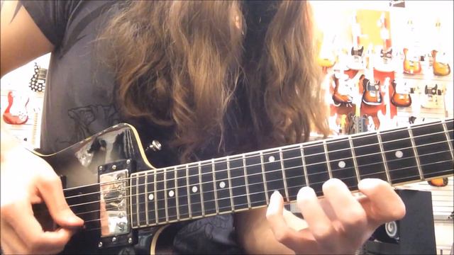 Playing around with the Epiphone Thunderhorse смотреть онлайн