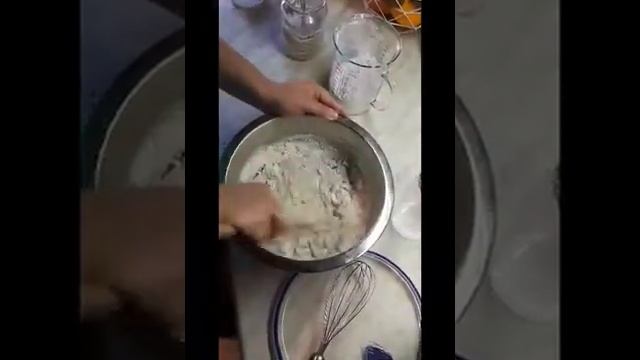 Kruh z drožmi 1.posnetek, za otroke смотреть онлайн