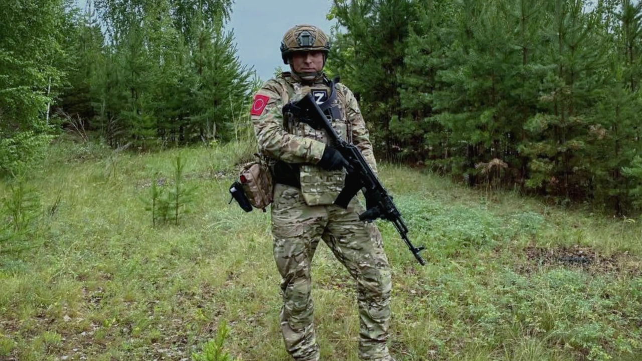 Сержант Юрий Спирин расскажет о службе в зоне СВО смотреть онлайн