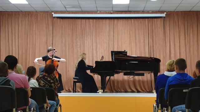 Д. Гоэнс "Скерцо" для виолончели и фортепиано смотреть онлайн