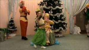 Новогодний цирк - факир и змея (старшая группа)