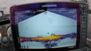 Обзор датчика ЖИВОГО сонара Lowrance Live Sight.  Старый Хлам или Годнота в 2022 ?