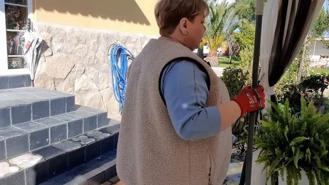 Уборка во дворе. Больше не позволяю себя обижать. Почему раньше так не делала. смотреть онлайн