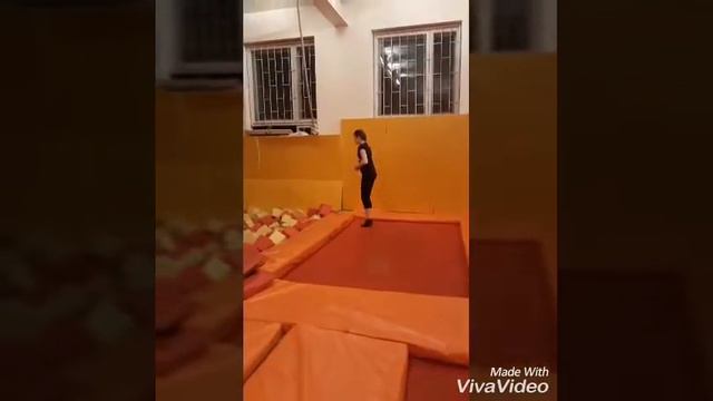Батутный центр Тушино//зимние каникулы в Москве смотреть онлайн