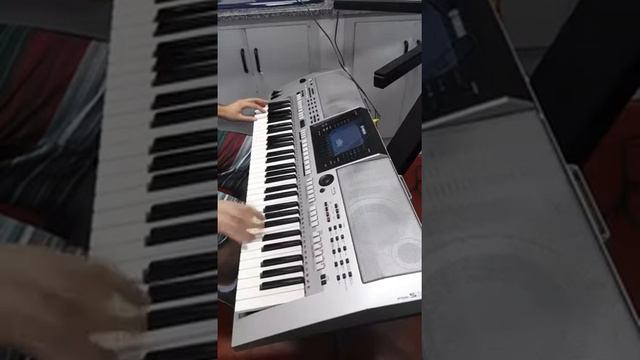 NIKITA ELTON JOHN - YAMAHA S900 - PY смотреть онлайн