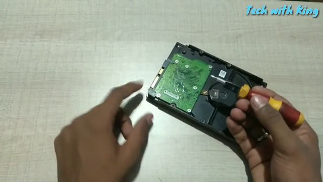 How to repair Hard disk | Hard drive error fix | HDD- Error | Tech with King смотреть онлайн