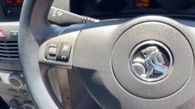 2006 Holden Astra CD 5 Speed Manual Hatchback Only $6999 @PhillipsCoAuto смотреть онлайн