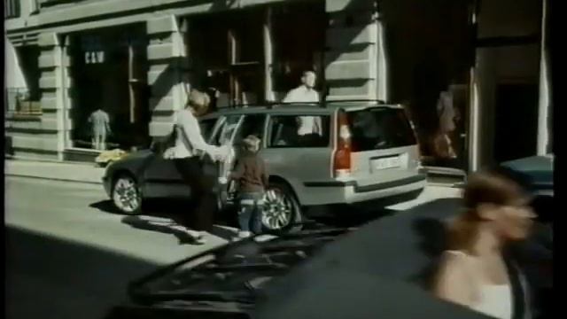 Volvo V70 Reklam 2001 смотреть онлайн