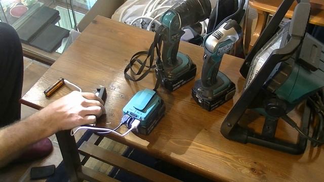 MAKITA 18V.Прожектор и фонари. смотреть онлайн