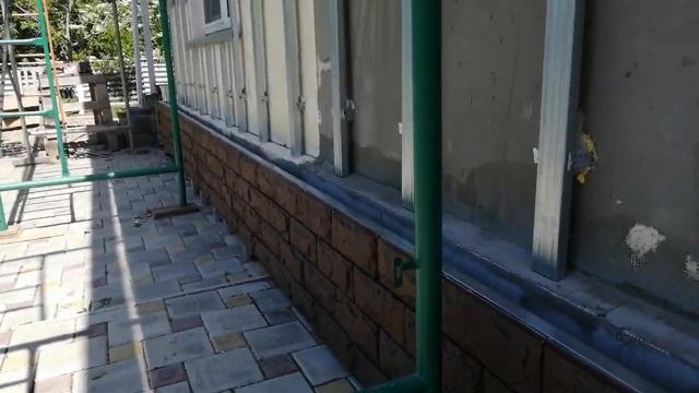 Монтаж фасадных панелей. Цокольный сайдинг. Часть первая. смотреть онлайн