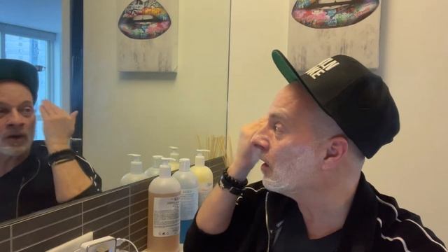 CHILLIN ON SELFCARE SUNDAY WITH KAT BURKI AND THIS BOMB HYDRATING MASK!