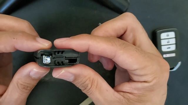 Honda Key Fob Battery Replacement смотреть онлайн