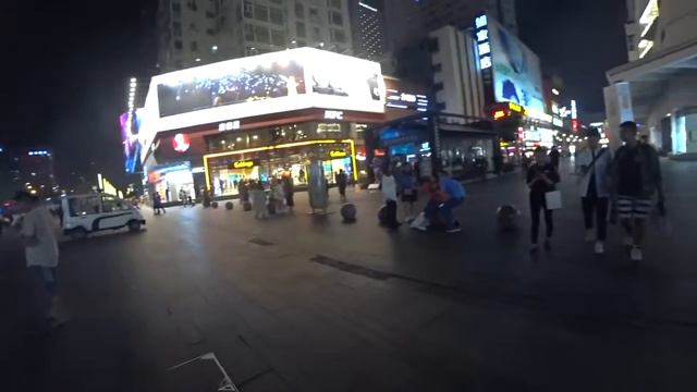 ПИКАП КИТАЯНОК В КИТАЕ КАК КИТАЯНКИ РЕАГИРУЮТ НА СЕЛФИ C ИНОСТРАНЦЕМ смотреть онлайн