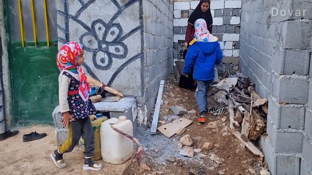 Nomadic Life: A Nomadic Family's Quest for Clothes and Noorbakhsh's Deceptive Plot 👕🏚️ смотреть онлайн