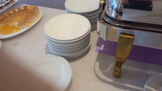 AL Bustan Hotel Shardjah 4 Обед в отеле смотреть онлайн