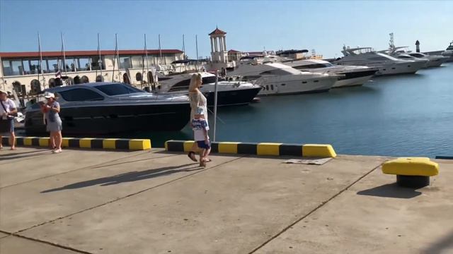 Самые дорогие яхты в Сочи!Порт и огромные пальмы! смотреть онлайн