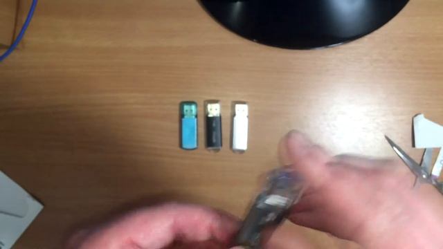 Память USB Flash Silicon Power Marvel M01 16 Гб. Распаковка и обзор. смотреть онлайн