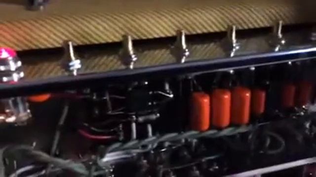 Jukin Jimmy's 59' Bassman PTP Conversion смотреть онлайн