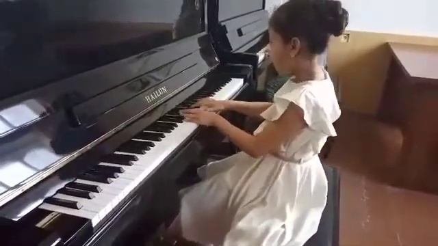 Исполняет Рузиева Ясмина - "Светит месяц" (русская народная песня). Страна Узбекистан смотреть онлайн