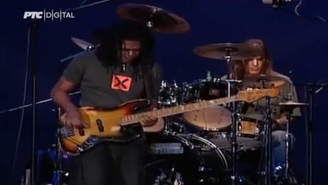 Linley Marthe bass solo The Zawinul Syndicate live in Belgrade 2003 смотреть онлайн