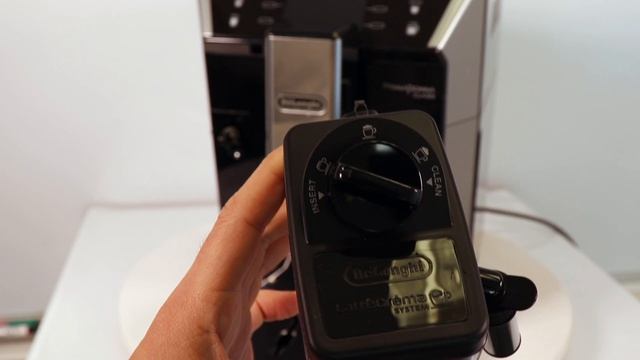 DeLonghi PrimaDonna Class ECAM556.55.SB | Geräteüberblick & Erklärung смотреть онлайн