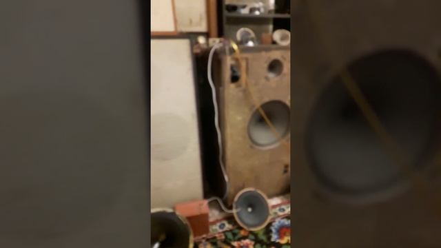 Hi-Fi Semi-luxe. Хай фай полупрофи. 4гд-7 на сч. Эстрада тоже может зажигать смотреть онлайн