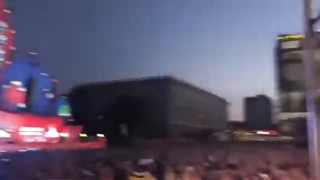 Ростовские болельщики поздравили защитника ФК «Ростов» Рагнара Сиурдссона с днем рождения смотреть онлайн