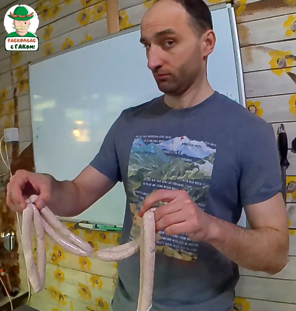 КОЛБАСКИ в первый раз смотреть онлайн