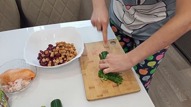 Как приготовить салат с фасолью смотреть онлайн