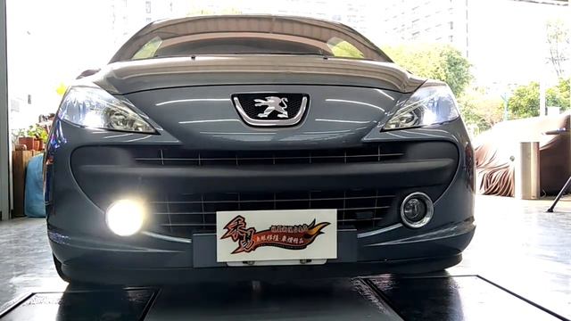 [台南禾易]PEUGEOT 207 安裝 三色溫五功能LED霧燈 смотреть онлайн