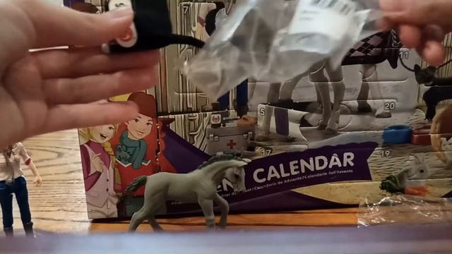 Распаковка Адвенд календаря от Schleich Horse Club . Распаковка посылки. смотреть онлайн