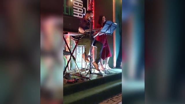 КОНЦЕРТ ЖИВОЙ МУЗЫКИ С КОНСТАНТИНОМ КОНОНЕНКО И АСИЕЙ ДИХТЯРЕНКО В GREEN BAR ЭНЕРГОДАР. БЫЛО🤟БРАВО👏 смотреть онлайн