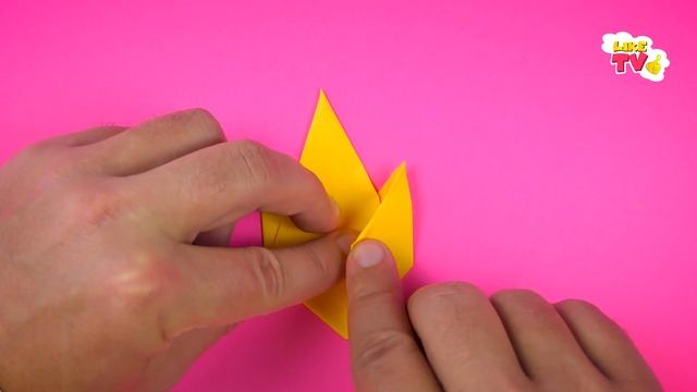 Как сделать КЛЕНОВЫЙ ЛИСТ из бумаги. Оригами кленовые листья. Осенние поделки - ЛИСТЬЯ ДЛЯ ДЕКОРА смотреть онлайн