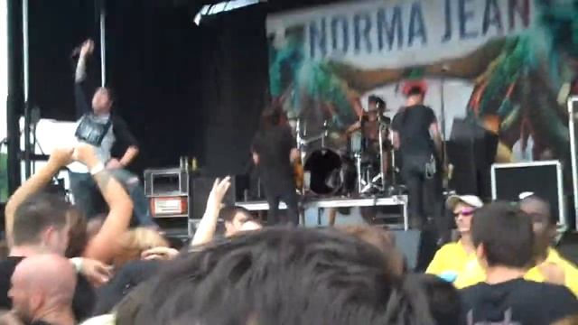 Norma Jean - Bayonetwork (Pt. 2) & Creating Something Out of Nothing, Only to Destroy It смотреть онлайн