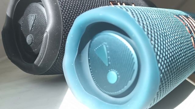 JBL CHARGE 5 TL VS JBL FLIP 6 GG BASS TEST 100% OMG #jbl #flip6 #omg смотреть онлайн