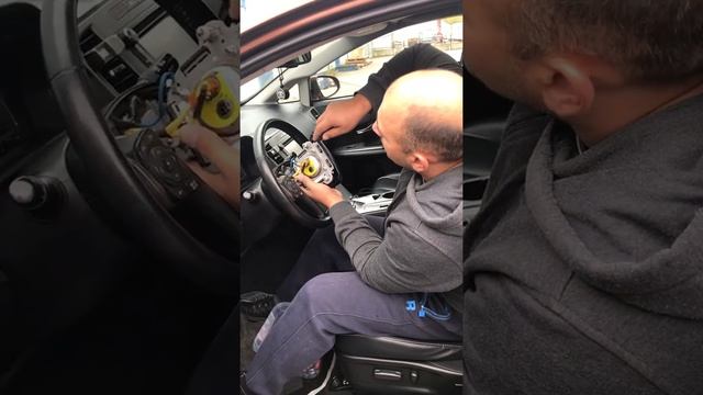 Снятие руля Toyota смотреть онлайн