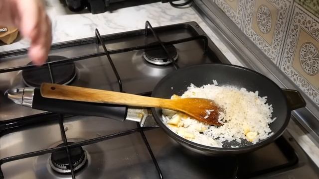 Cuando lo BUSCAS no lo ENCUENTRAS....? // Nos HARÍA falta OTRA....? // No le GUSTABA y lo ARREGLA ? смотреть онлайн