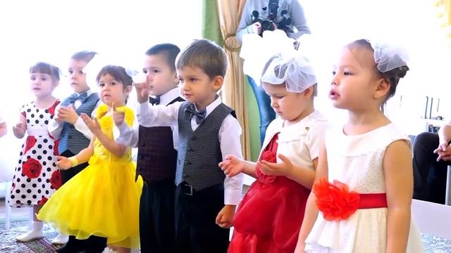 Осенний утренник Песня "Тучка" 2 младшая группа смотреть онлайн