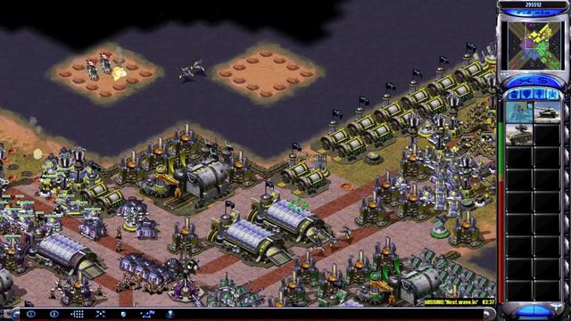 This MAP has a BOSS!? - Red Alert 2 смотреть онлайн
