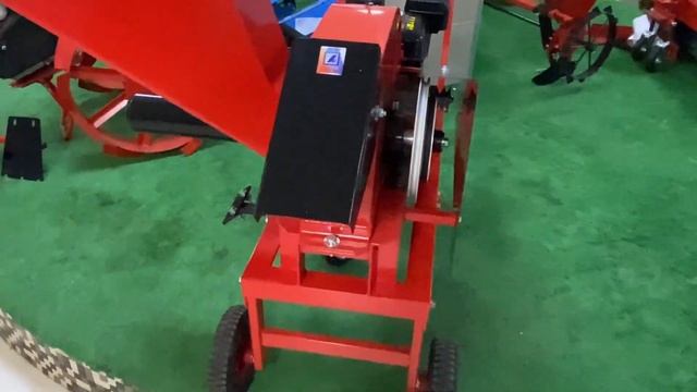 КРАСНАЯ АКУЛА ЗАВОДА. Веткоизмельчитель-дровокол "АГАТ" смотреть онлайн