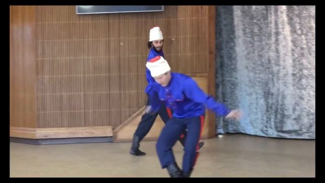 Cossack Dance - Казачья пляска - Ensemble Barynya - Ансамбль Барыня смотреть онлайн