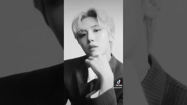 Seongmin's comeback is amazing.?? #cravity #luvity #groovy #seongmin #master_piece смотреть онлайн