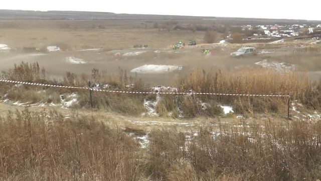 Уши на гонках багги смотреть онлайн