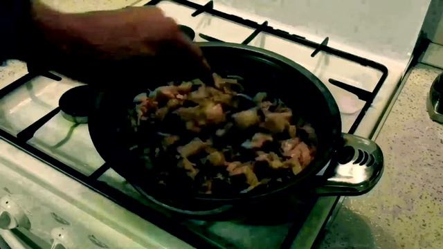 Рецепт!!! Самый вкусный Жульен с курицей и шампиньонами!!! Просто объедение!!! смотреть онлайн