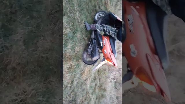 Шлифует на месте смотреть онлайн