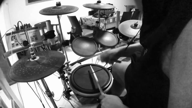Ellinoora’s elephant’s weight Drum cover (Rasmus Version) The Rasmus смотреть онлайн