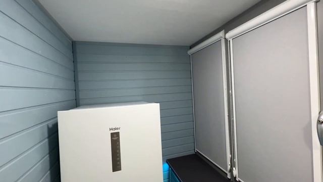 Утепление и обшивка лоджии стеновым паркетом. Жалюзийные шкафчики. Самый красивый балкон смотреть онлайн