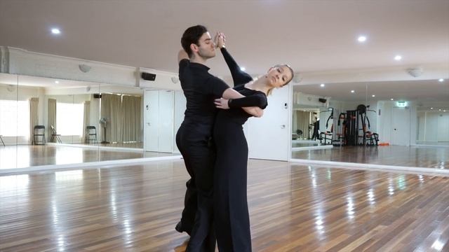 Natural Promenade Fallaway - Tango смотреть онлайн