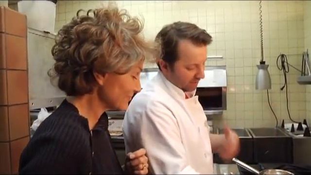 Andre's Confiserie Suisse is "In The Kitchen with Bonnie" смотреть онлайн